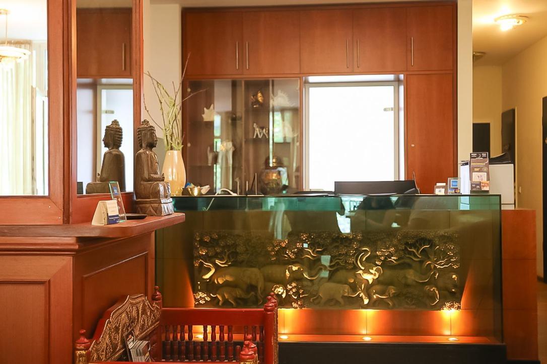 Royal Inn Кьолн Екстериор снимка