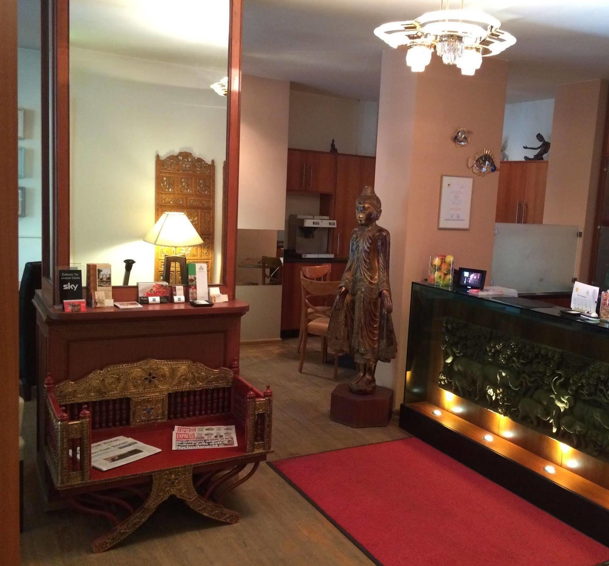 Royal Inn Кьолн Екстериор снимка