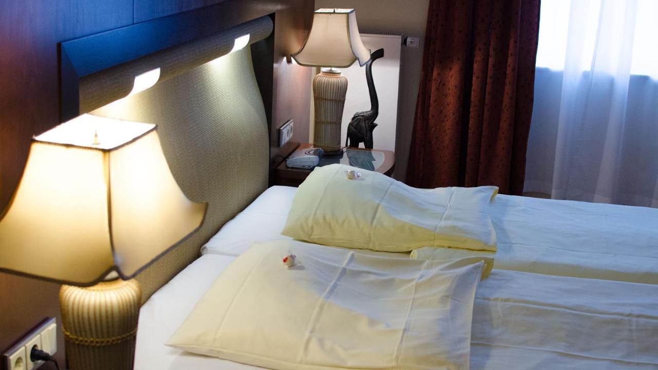 Royal Inn Кьолн Екстериор снимка
